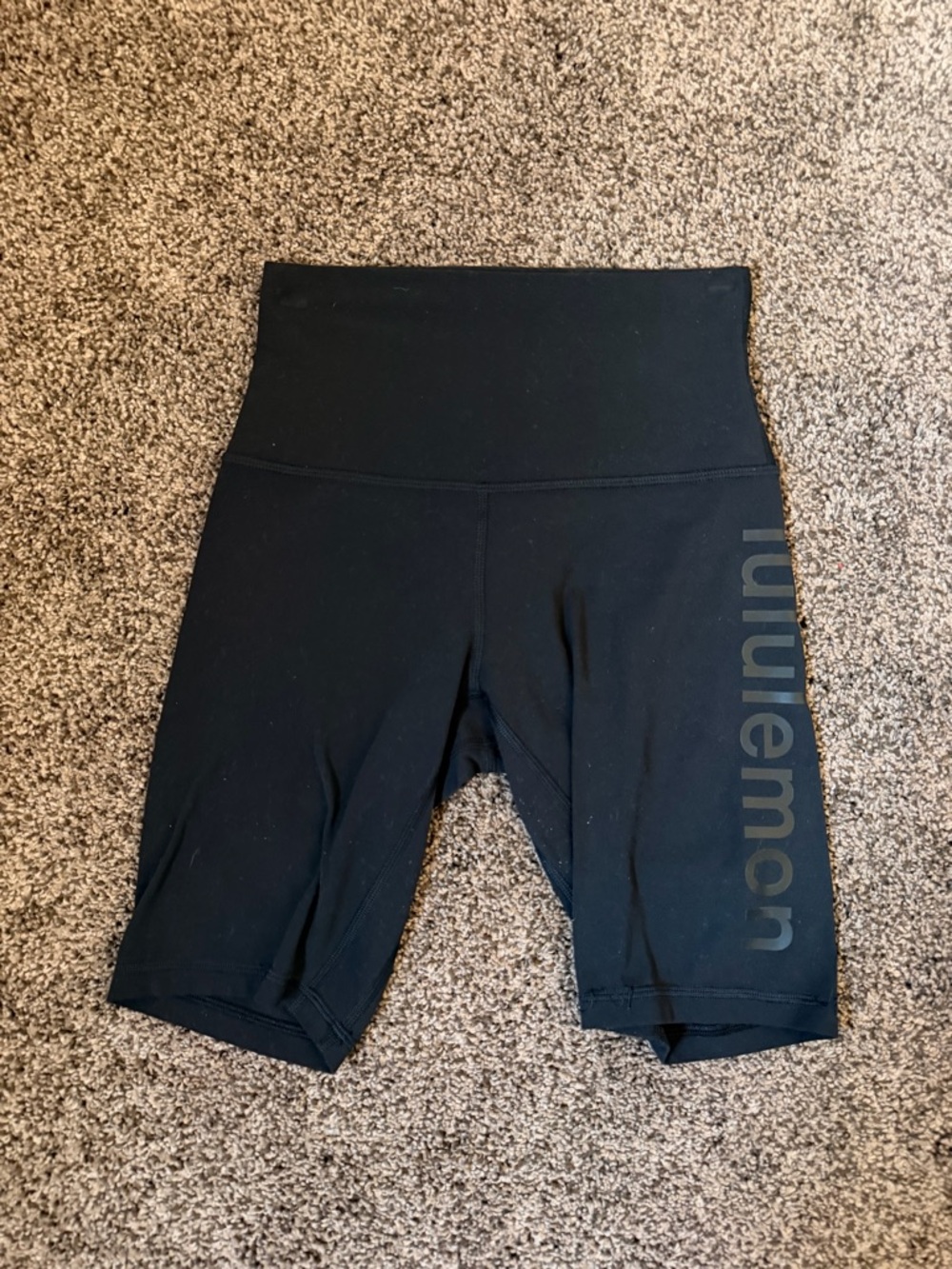 lululemon athletica Black Mid-Rise Bike Shorts with Side Logo 8”